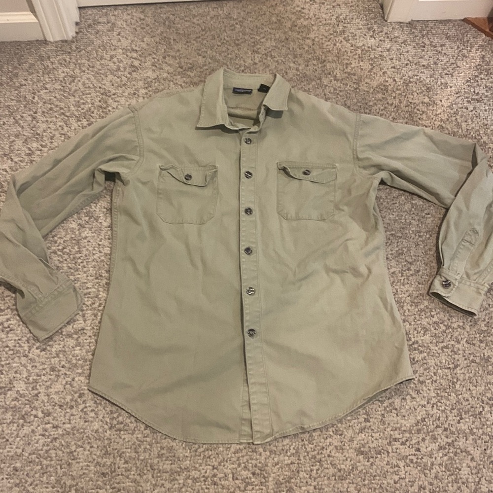 Patagonia khaki long sleeve button up shirt sz XL